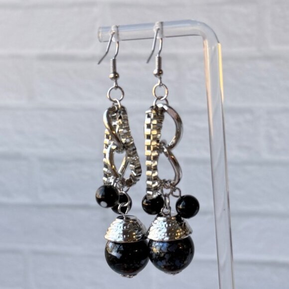 Vintage Chico’s Y2K Silver Chain Drop Earrings With Black Beaded Accents - Picture 5 of 5